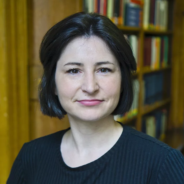 Portrait photograph of Mirjam Hähnle.