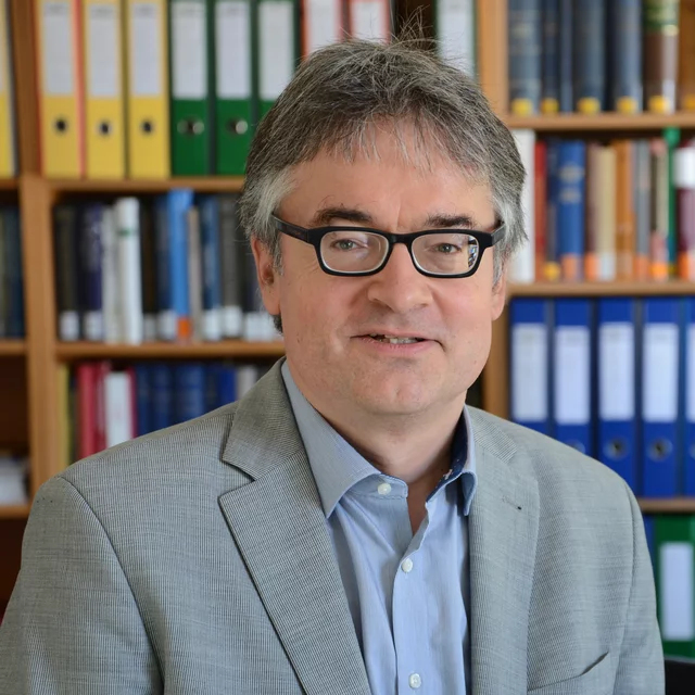 Portrait photograph of Michael Schaich.
